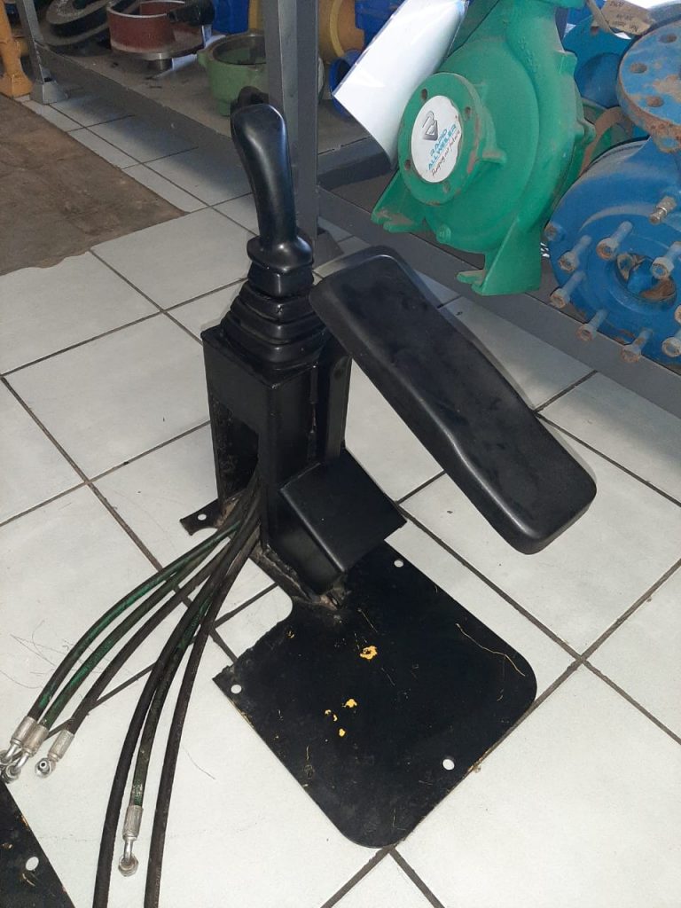 Bell Hydraulic Pilot Control Hydraulic Joystick Dirtworx