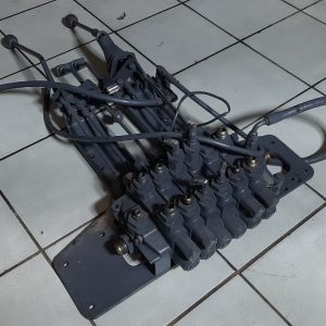 Komatsu WB97R TLB Hydraulic Valve Bank