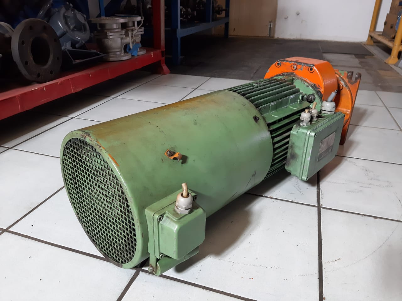 Electrical Motor With Gearbox Dirtworx