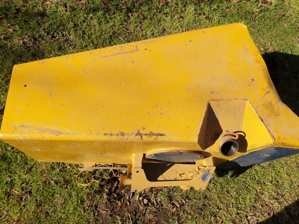 Bell B25D Diesel Tank – Dirtworx