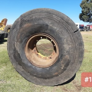 Bridgestone Slick Tyre 18.00-25 with Rim