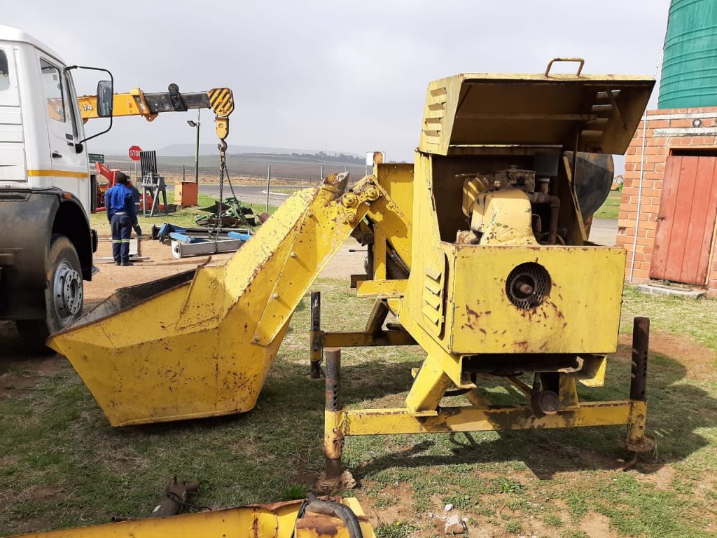 Winget Self Loading Concrete Mixer Dirtworx