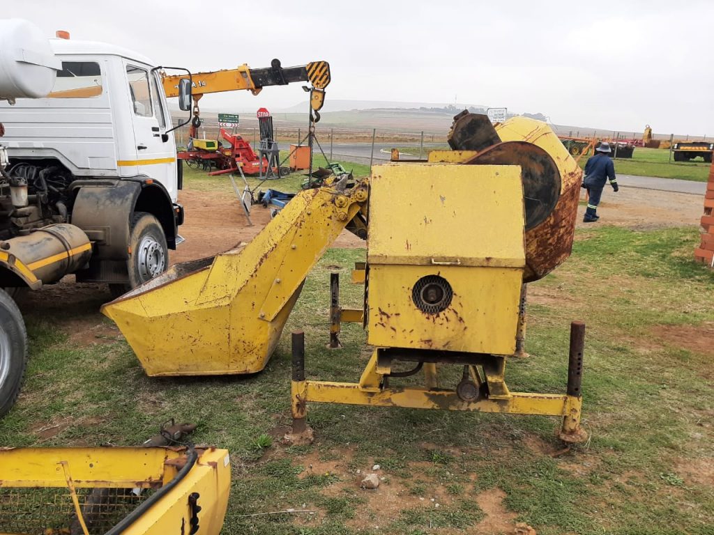 Winget Self Loading Concrete Mixer Dirtworx