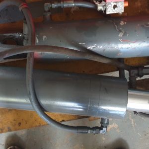 Hydraulic Double Acting Cylinder CIR 480mm x 670mm Length