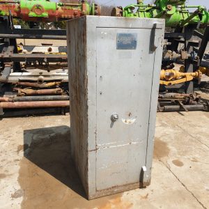 Austen Large Safe 1.7m