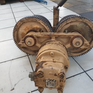 Sauer Danfoss Hydraulic Drive with Cable Puller