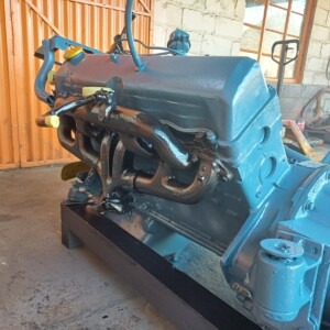 Ford 2713E Engine