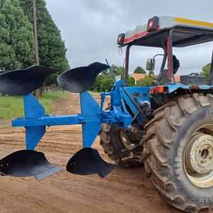 Massey Ferguson 2 Skaar Omslaan Ploeg