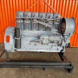 Deutz F6L912 Engine