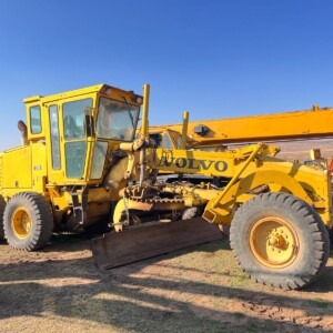 Volvo G710B Pad Skraper