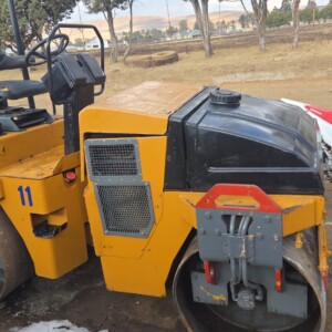 Dynapac CC142 Ride-On Roller