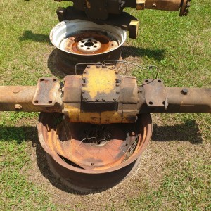 Komatsu WA100 Loader Front Differential Axle