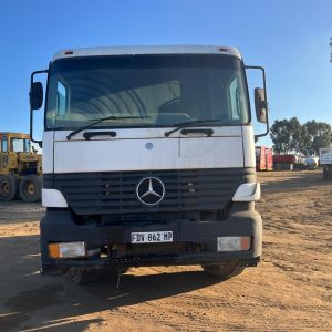 2002 Mercedes Benz Axor 1838 Horse Truck