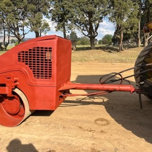 Smooth Drum Vibrating Roller