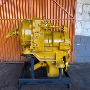 Dana Spicer Clark-Hurth 15MHR36424-1 Transmission