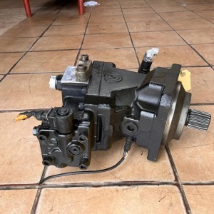 Danfoss PVM28-734 Travel Pump
