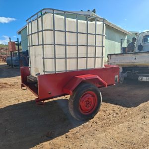 Trailer with 1000L Water Tank