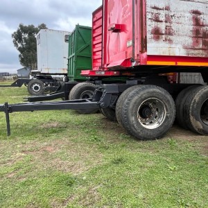 Henred Fruehauf Double Axle Dolly