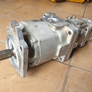 Komatsu 705-56-33080 Triple Gear Pump