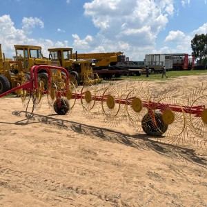 9 Tol Hooi Hark / 9 Wheel Hay Rake