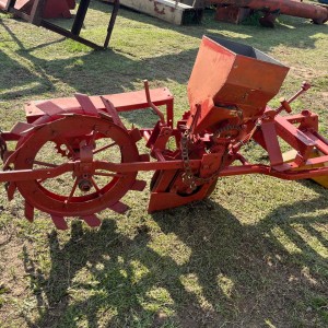 Massey Ferguson One Row Planter