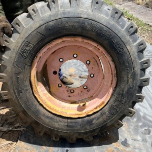 BKT Tyre with Rim 10.00-20