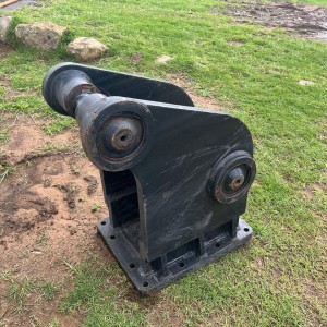 Krupp HM 560 Excavator Mounting Bracket