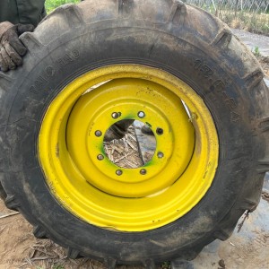 Tyre with Rim 13.6-24