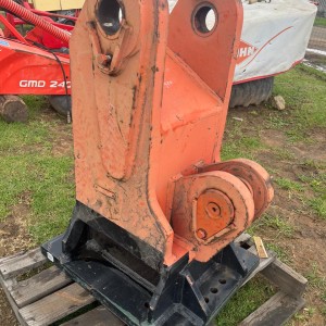 Excavator Mounting Bracket KR 142