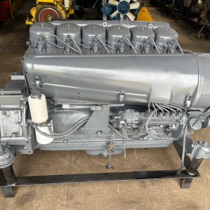 Deutz F6L912 Engine