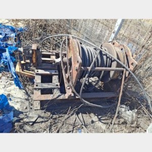 Lot37 Dymot 7-5KW 5-4KN Winch