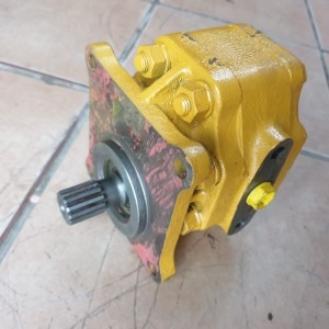 KMP 07438-72202 Transmission Pump
