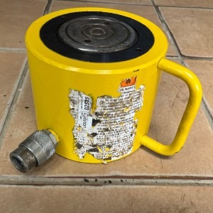 RCS1002 Single Acting Low Height Cylinder
