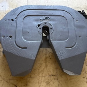 JE7 Equipment Fifth Wheel