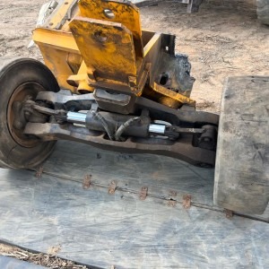 Rear Steering Axle With Solid Wheels