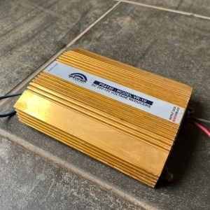 Spectrum VR-10 DC 24V-12V Voltage Reducer