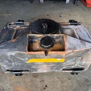 Long Range Diesel Tank With Mounting Brackets For Truck