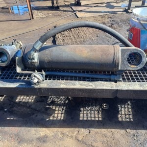 Bell L2606E Hydraulic Tip Cylinder