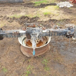 Dana Spicer 212/425-003 Front Differential Axle