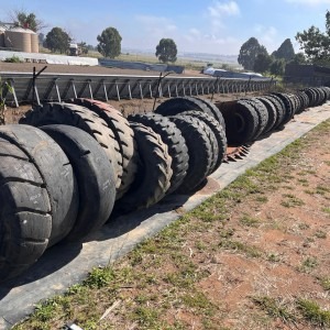 Industrial And Tractor Tyres Various Sizes