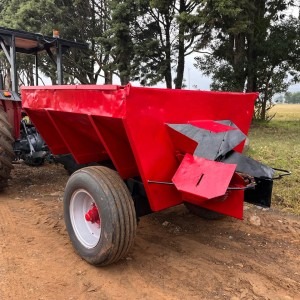 Mis Strooier 3600kg