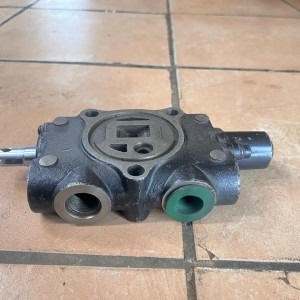 T6 Hydraulic Control Valve For TCM Forklift With 3rd & 4th Function