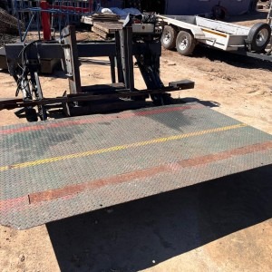 Hydraulic Tail Lift