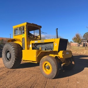 Bell 1756 TL Haulage Tow Tractor