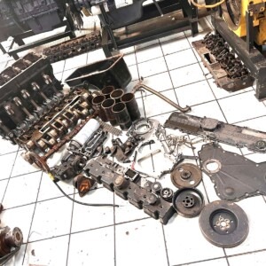 Cummins QSL 8.9 Engine Stripped For Spares