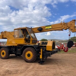 Grove RT18 Rough Terrain Crane