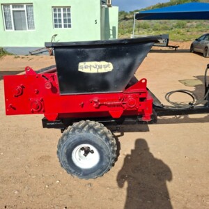 Toro 2500 Top Dresser Sand Spreader