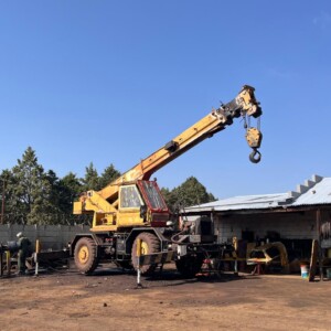 Grove RT18 Rough Terrain Crane