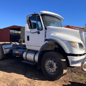 International WorkStar 7600 Horse Truck