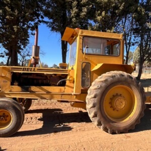 Bell 1206 Haulage Tow Tractor
